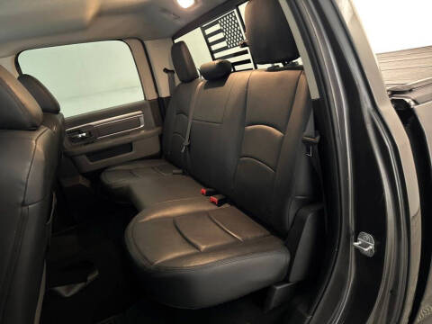 2019 RAM 1500 Classic SLT