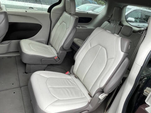 2018 Chrysler Pacifica Touring L