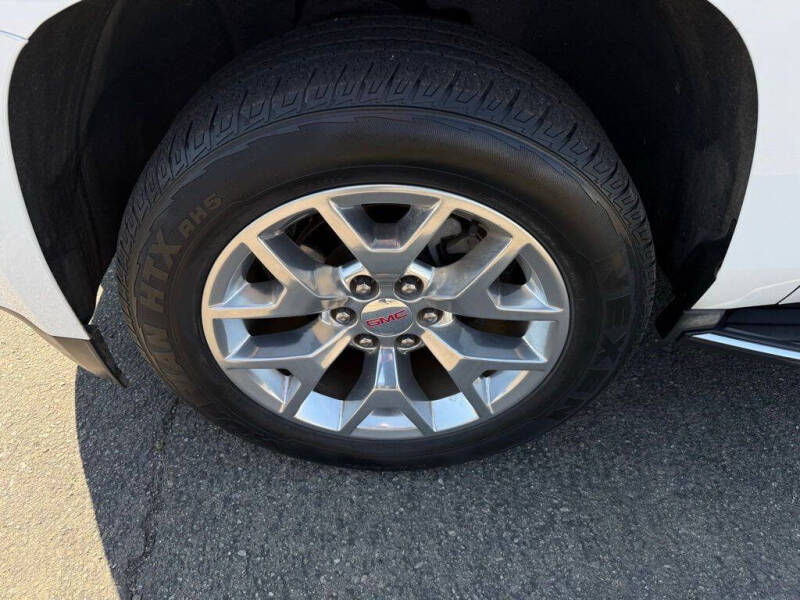 2017 GMC Yukon SLE