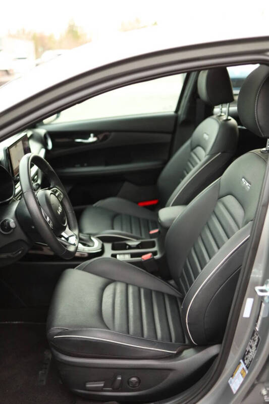 2024 Kia Forte GT-Line