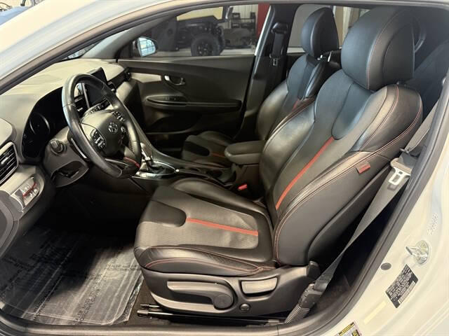 2021 Hyundai Veloster