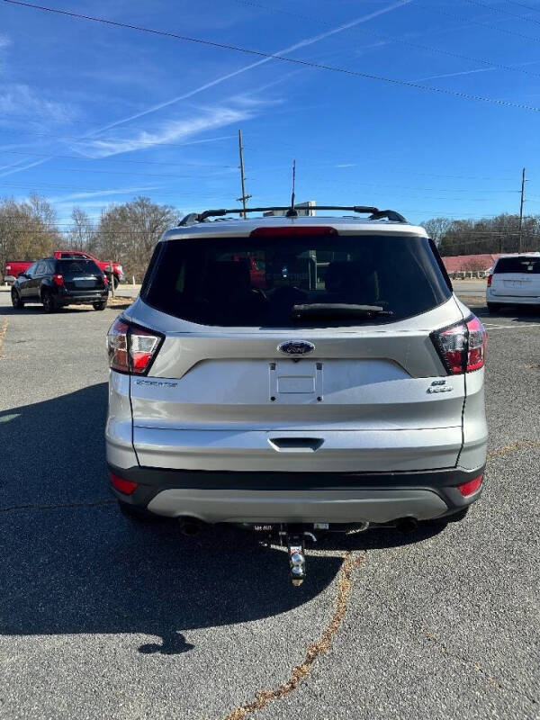2018 Ford Escape SE