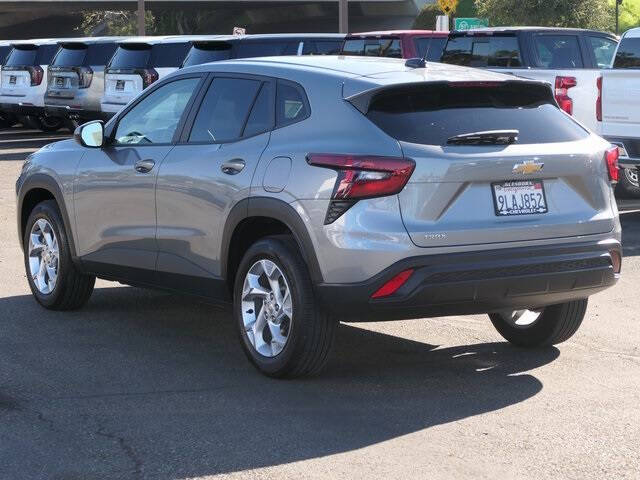 2024 Chevrolet Trax LS