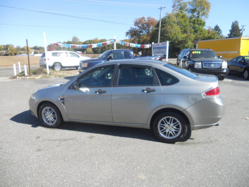 2008 Ford Focus SE photo 4