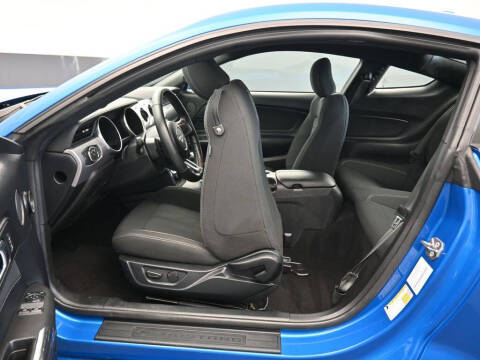 2020 Ford Mustang EcoBoost