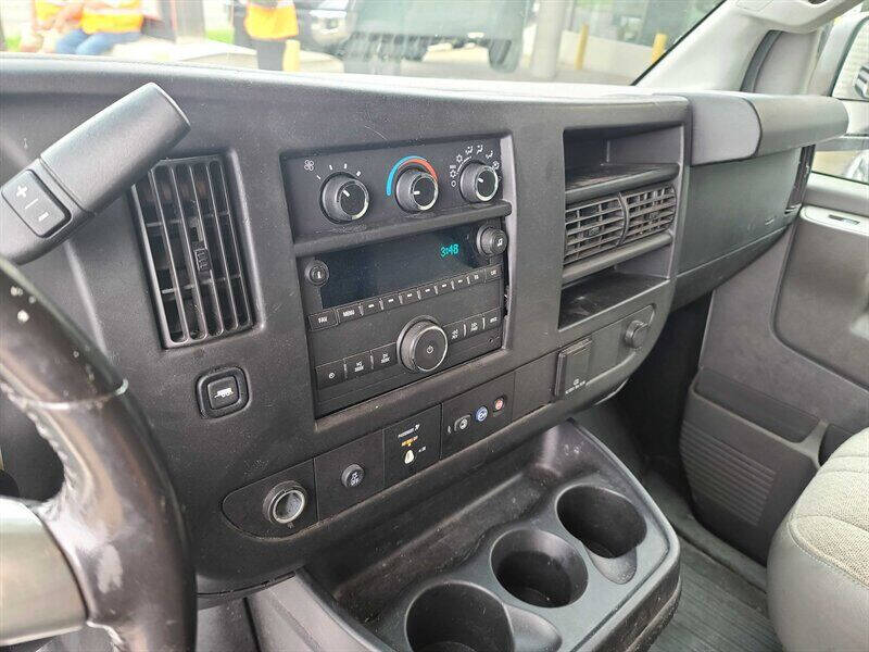 2017 Chevrolet Express 2500