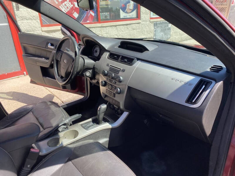 2009 Ford Focus SES
