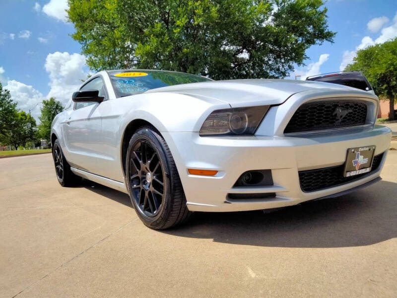 2014 Ford Mustang V6