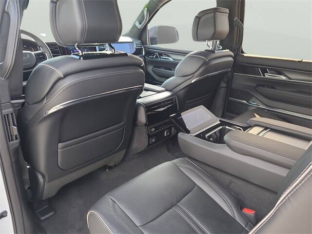 2024 Jeep Grand Wagoneer Obsidian