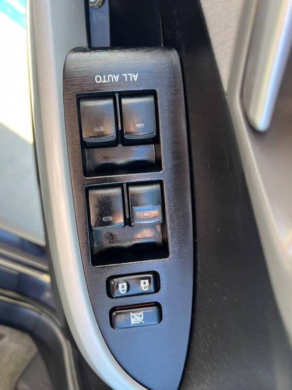 2012 Toyota Prius Three
