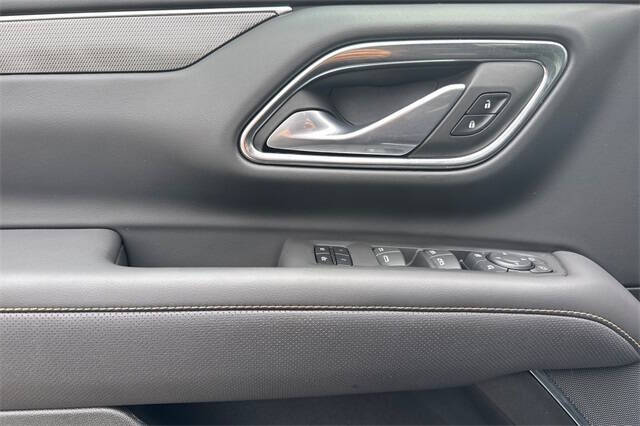 2023 GMC Yukon XL AT4