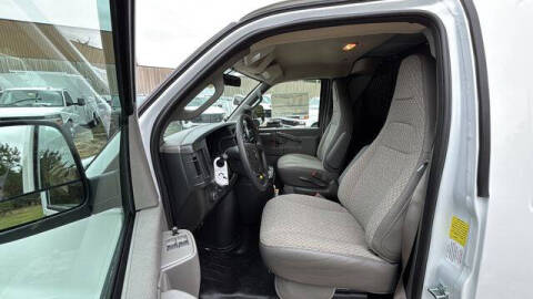 2025 Chevrolet Express 2500