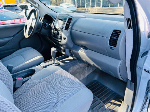 2017 Nissan Frontier SV