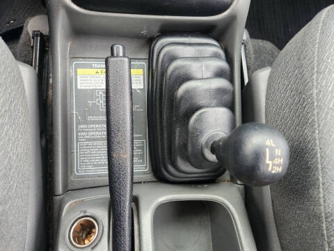 2000 Chevrolet Tracker