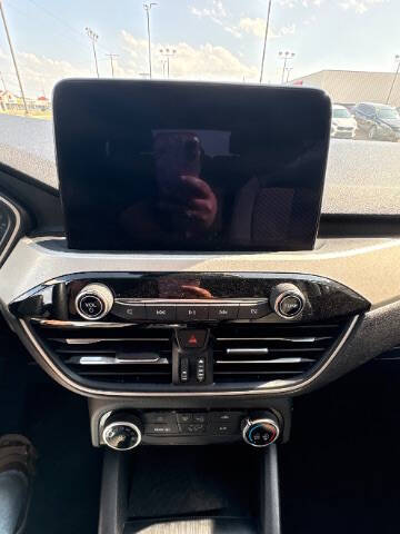 2022 Ford Escape SE