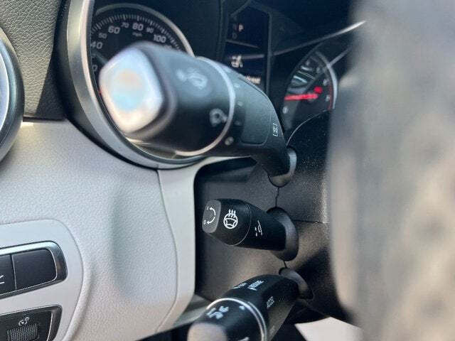 2018 Mercedes-Benz C-Class 34