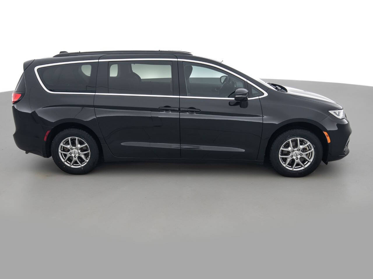 Used Car 2021 Chrysler Pacifica  Touring 4dr Mini Van For Sale Under $20,000 In Coal City, Illinois