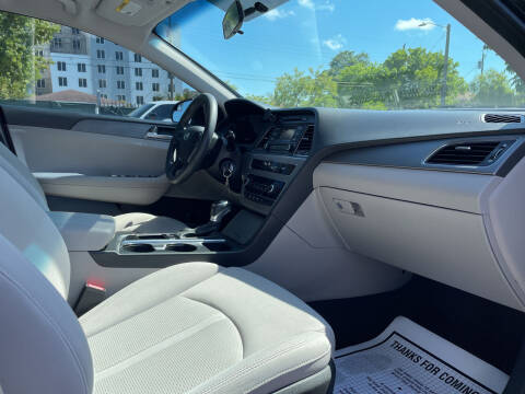 2017 Hyundai Sonata SE