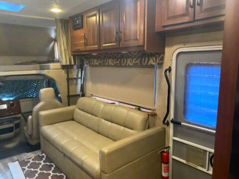 2016 Ford E-Series E-450 SD