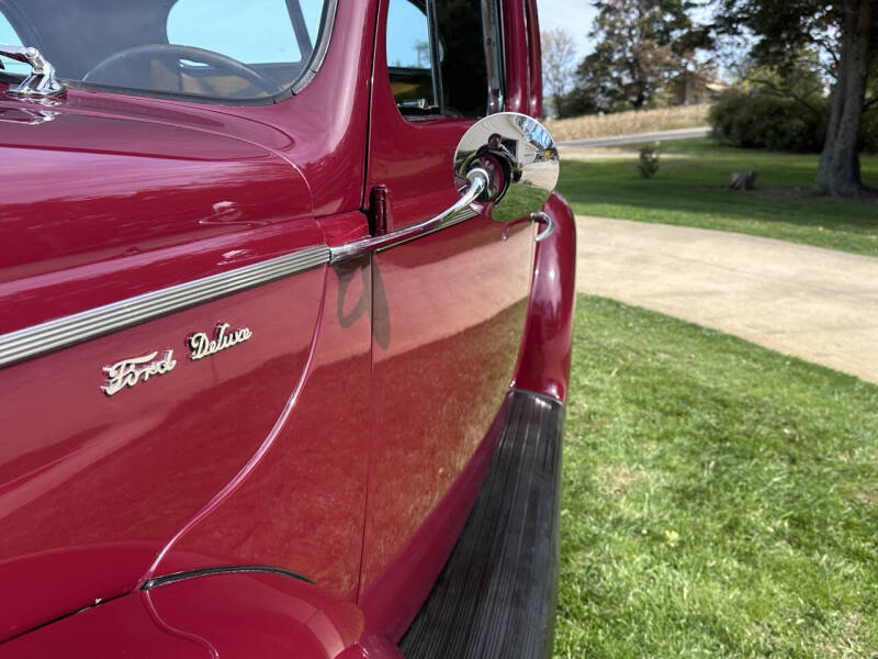 1940 Ford Deluxe