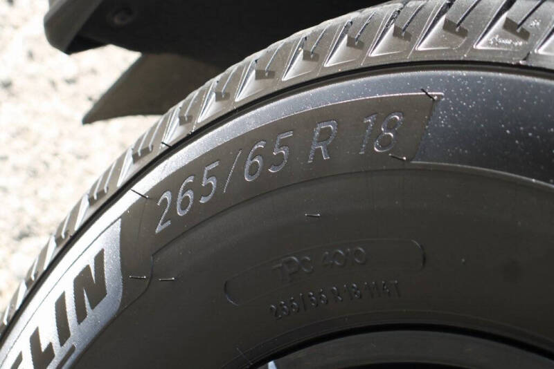 2025 Chevrolet Suburban LS