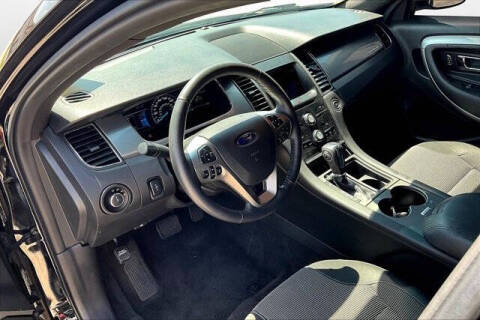 2018 Ford Taurus SEL