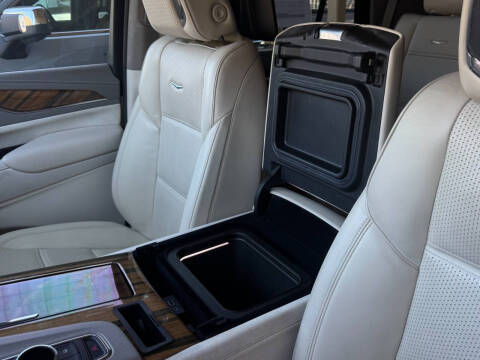 2022 Cadillac Escalade Sport Platinum