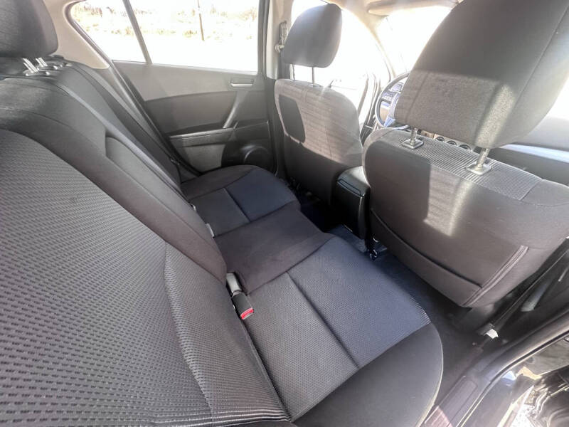 2011 Mazda MAZDA3 i Touring