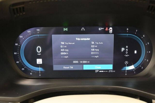 2023 Volvo XC60 B5 Plus Dark Theme