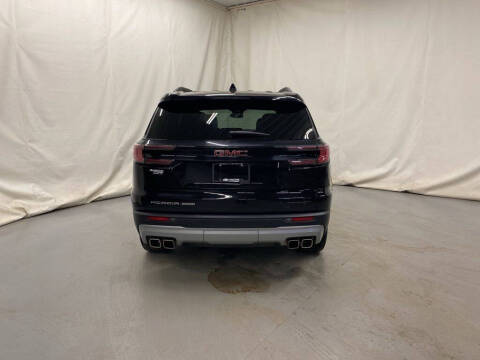 2024 GMC Acadia Elevation