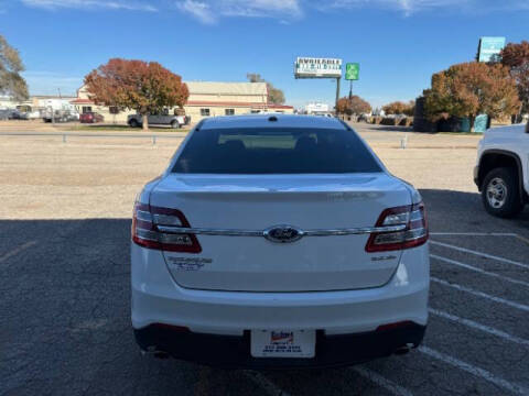 2017 Ford Taurus SE