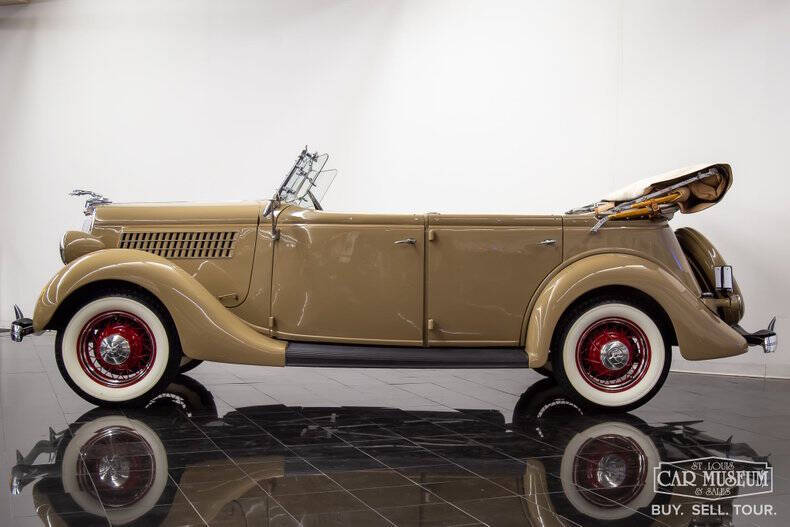 1935 Ford Model 48