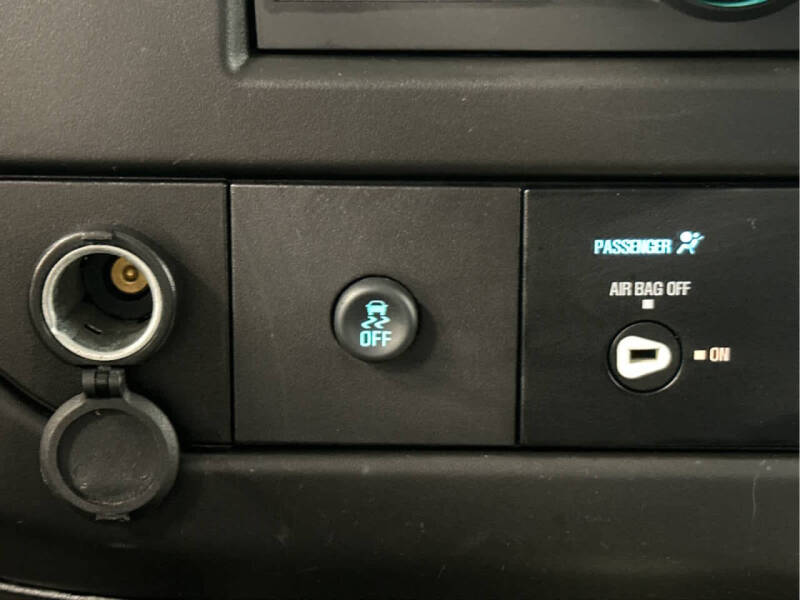 2023 Chevrolet Express 2500