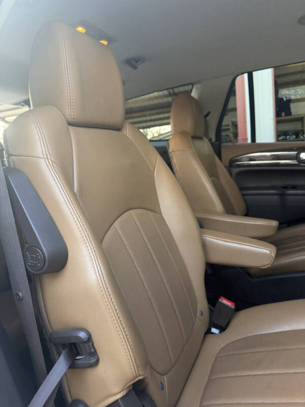 2017 Buick Enclave Leather