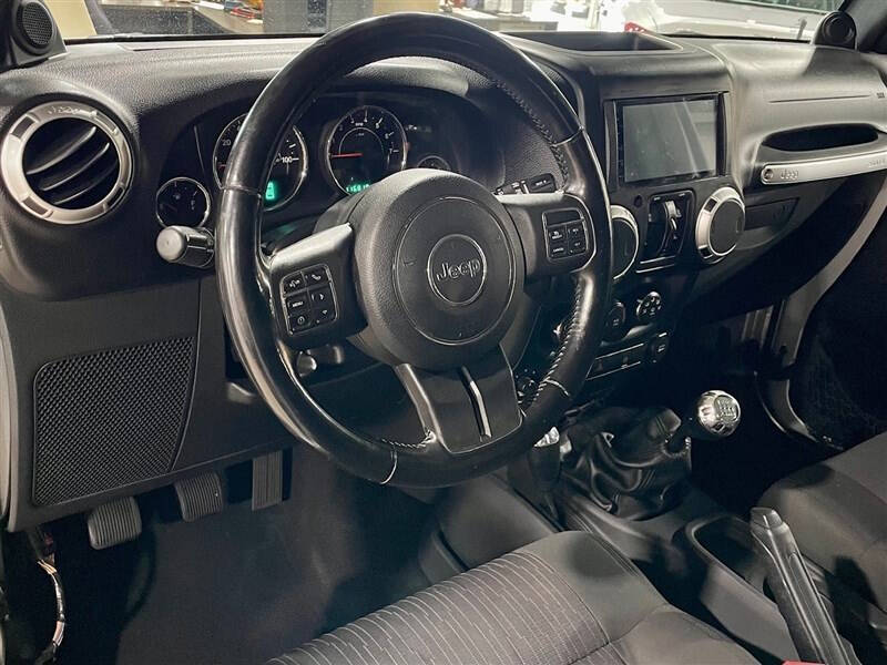 2012 Jeep Wrangler Unlimited Sahara