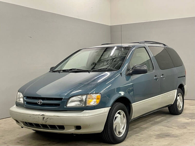 Contar diamante tornado 2000 Toyota Sienna For Sale - Carsforsale.com®