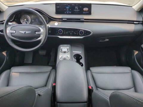 2025 Genesis GV70 2.5T Standard
