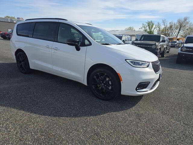 2026 Chrysler Pacifica Limited