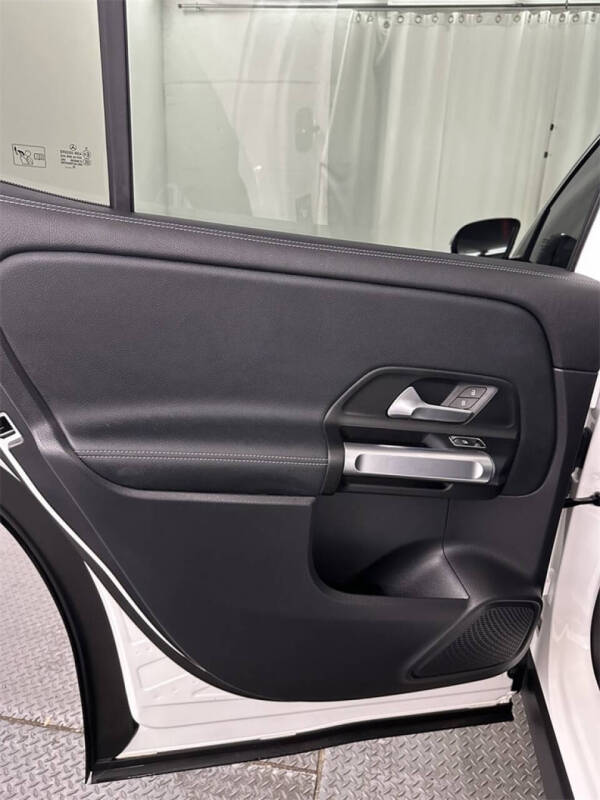 2023 Mercedes-Benz EQB EQB 300 4MATIC