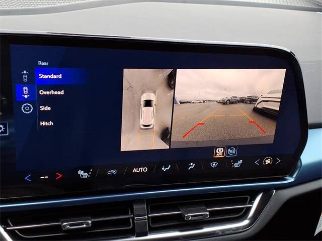 2026 Chevrolet Equinox EV LT 2