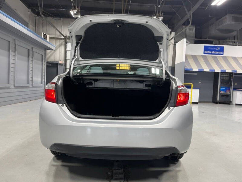 2015 Toyota Corolla LE Plus