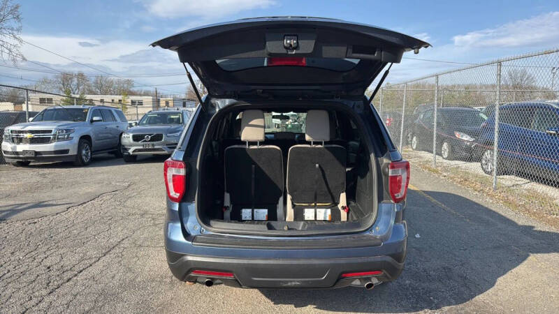 2018 Ford Explorer