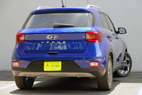 2023 Hyundai Venue SEL