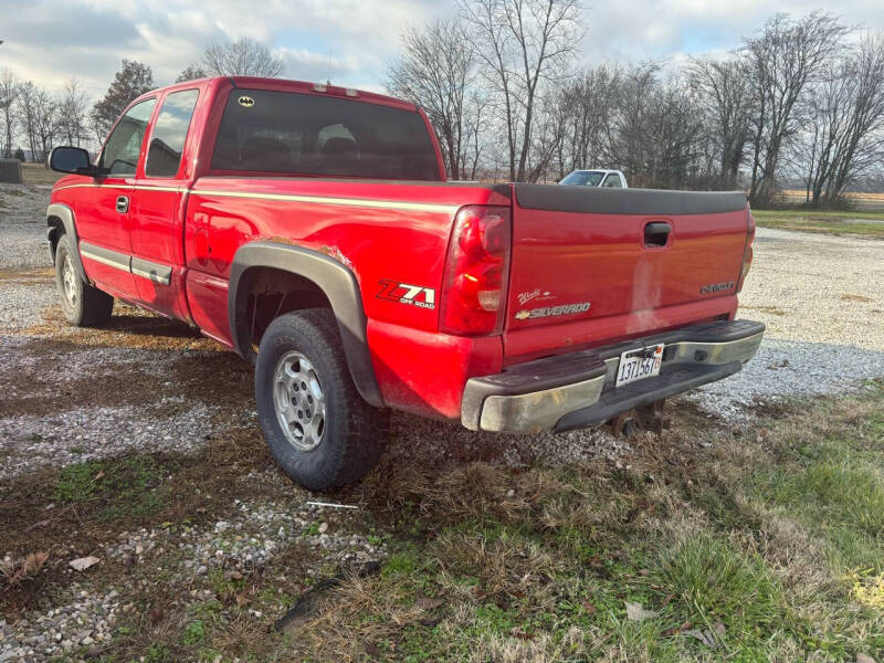 2003 Chevrolet Silverado 1500 LS photo 4