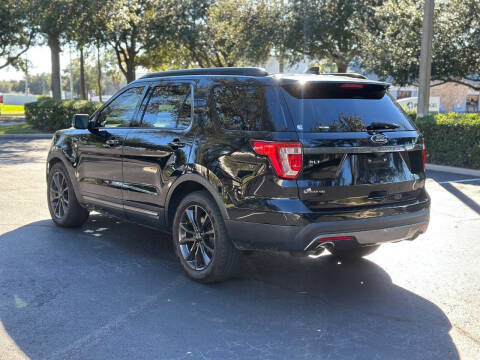 2017 Ford Explorer XLT