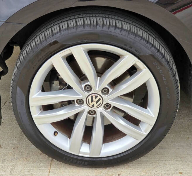 2019 Volkswagen Passat Wolfsburg