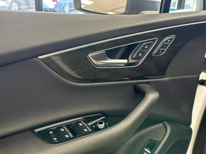 2022 Audi Q7 quattro Premium Plus 55 TFSI