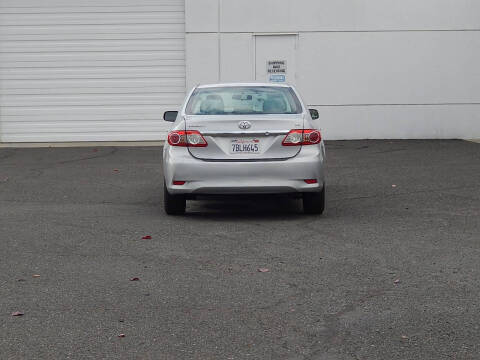 2013 Toyota Corolla LE