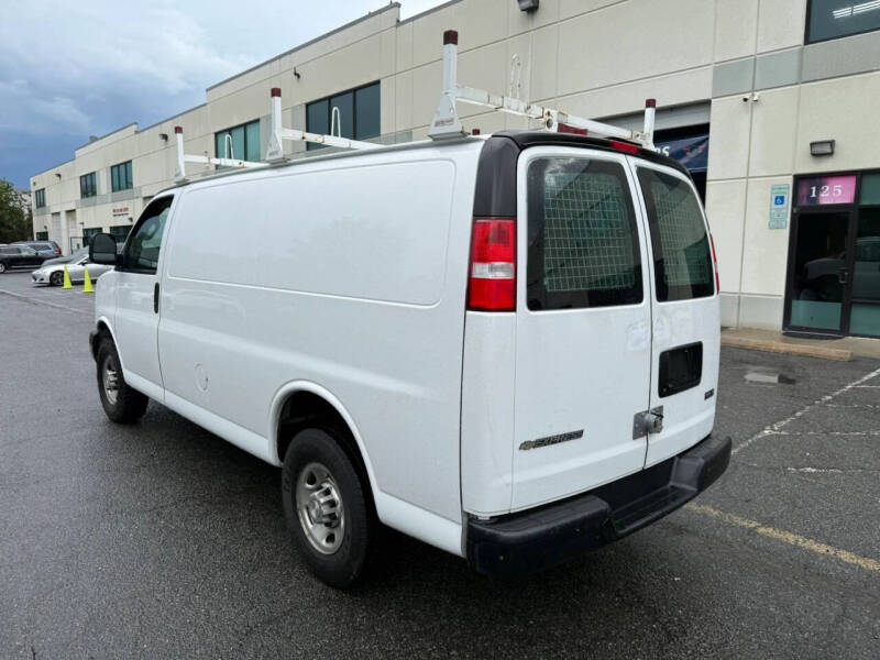 2021 Chevrolet Express 2500