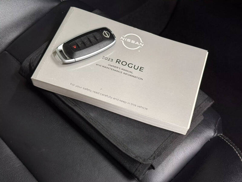 2023 Nissan Rogue SL